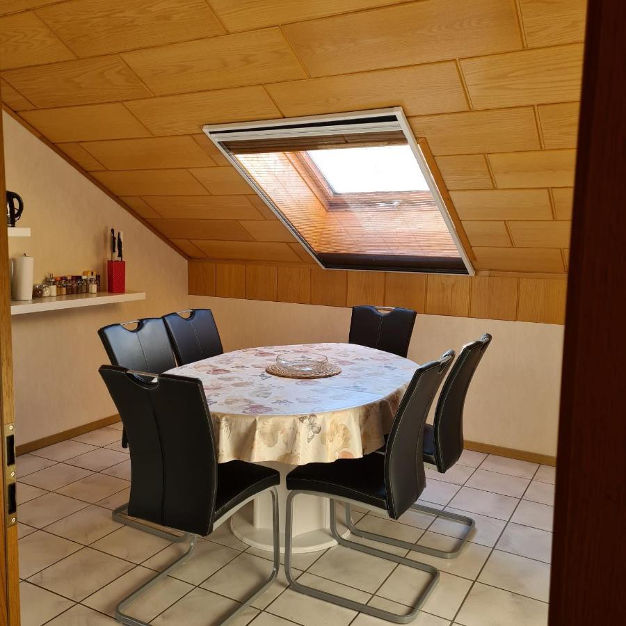 Ferienwohnung Cornelia Und Michael Persang Gbr 埃彭布伦 外观 照片