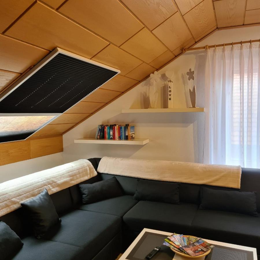 Ferienwohnung Cornelia Und Michael Persang Gbr 埃彭布伦 外观 照片