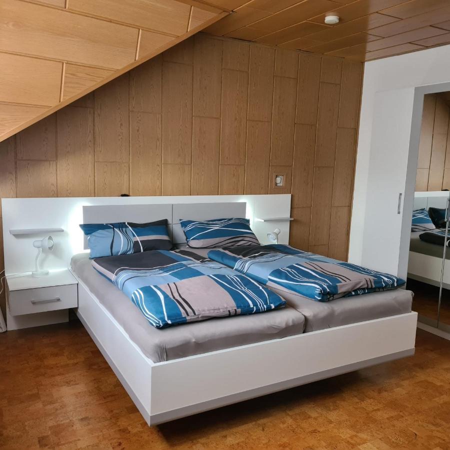 Ferienwohnung Cornelia Und Michael Persang Gbr 埃彭布伦 外观 照片