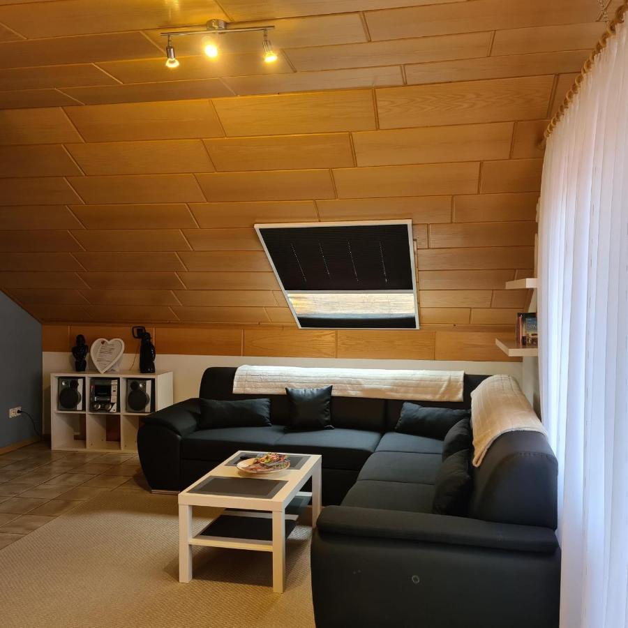 Ferienwohnung Cornelia Und Michael Persang Gbr 埃彭布伦 外观 照片