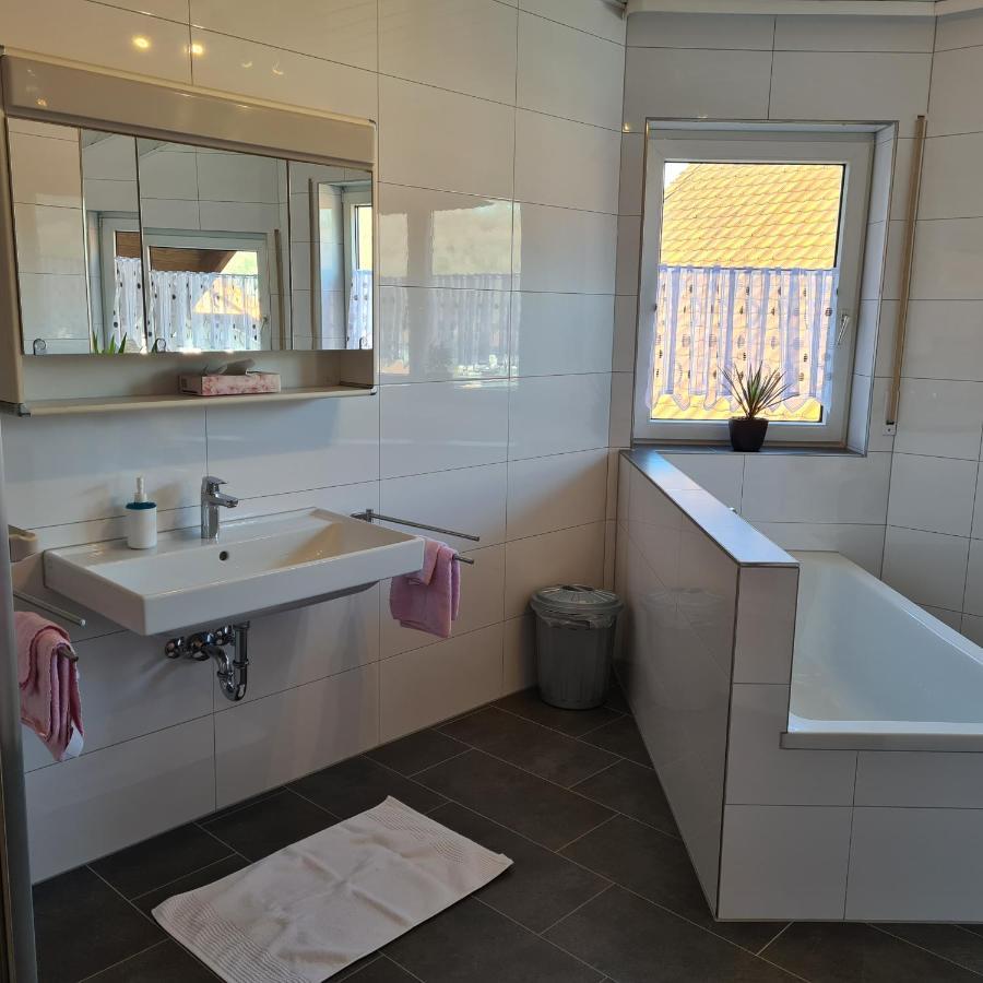 Ferienwohnung Cornelia Und Michael Persang Gbr 埃彭布伦 外观 照片