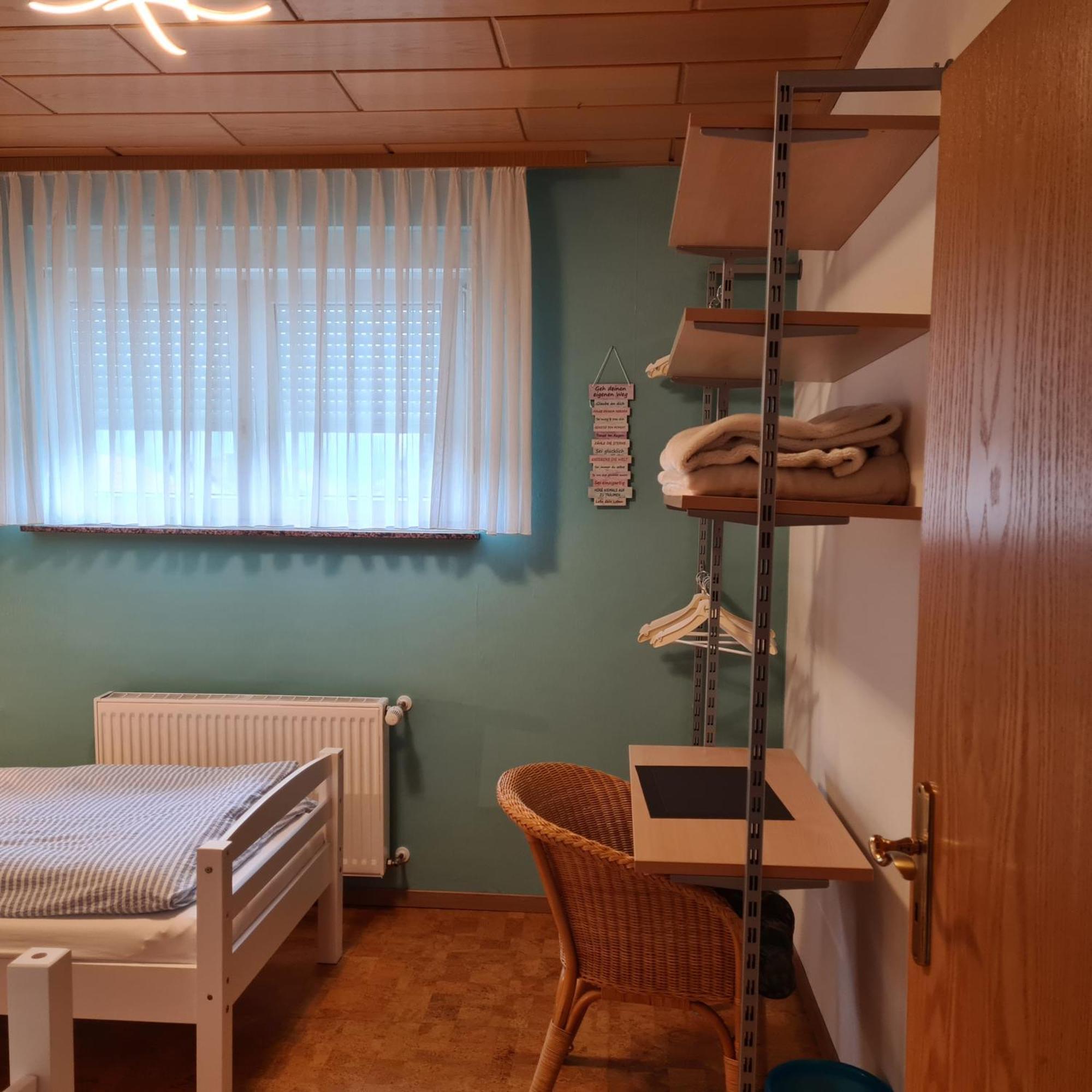 Ferienwohnung Cornelia Und Michael Persang Gbr 埃彭布伦 客房 照片